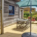 Nice Home In Plouneour-Trez With Sauna