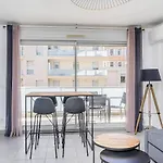 Panier, Major, Appartement De 47 M2, Parking Et Terrasse