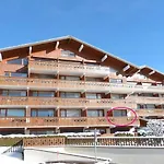 Studio Proche Pistes Et Commerces Avec Garage - Fr-1-304-254