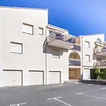 Apartment Les Fees De Mirbois By Interhome