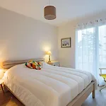 Appartement Renove 3* Proche Centre, Plage Et Nivelle, Avec Balcon Et Equipements Modernes - Fr-1-4-616