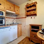 Appartement Skis Aux Pieds A Reberty 1850 Avec Balcon, 2 Pieces, 4Eme Etage, Bord De Piste - Fr-1-344-826