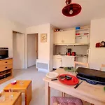 Appartement Lumineux 2 Pieces, Acces Direct Aux Pistes, Balcon - Les Menuires - Fr-1-344-1128
