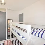 Stunning Home In Le Barcares With Kitchen