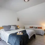 Les Penates De Camiers