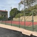 Charmant T2 Renove 3 Etoiles Parking, Piscine, Plage A 150M
