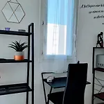 Studio Centre Montpellier, Wifi, Proche Commerces, A9, Transports, Plages