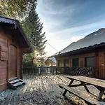 Biolay 2 - Alpes Travel - Central Chamonix - Sleeps 4-6