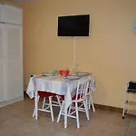 Studio Cabine A 50M De La Plage Avec Terrasse Et Lave-Linge - Fr-1-225C-461