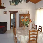Villa 4 Pieces Avec Jardin Arbore Proche Mer, Calme Et Grands Espaces - Argeles-Sur-Mer - Fr-1-225-460