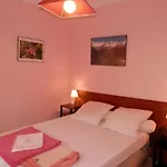 Villa 4 Ch, Quartier Calme, Animaux Ok, Parking Prive - Fr-1-379-46