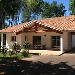 Villa Avec Piscine, Terrasse, Parking Prive - 8 Pers, A Soustons - Fr-1-379-79