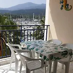 Appartement 2 Pieces + Mezzanine, Climatise, Vue Port, Plage A 150M, Parking Inclus - Fr-1-388-36
