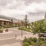 Charmant T2 Avec Grande Terrasse, Proche Telecabines Et Commerces, Parking Inclus - Fr-1-330F-43