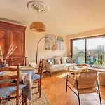 Duplex De Caractere 4 Chambres Avec Balcon, Pres Du Centre Et Des Commerces, Parking Inclus - Fr-1-4-526
