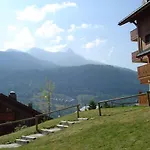 Charmant 3 Pieces Avec Terrasse, Stationnement, Animaux Acceptes A Meribel - Fr-1-411-620