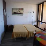 Grand T2 Avec Piscine, Terrasse Et Acces Direct A La Plage, 4 Personnes - Port Barcares - Fr-1-81-505
