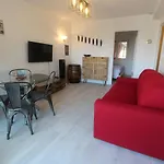 Appartement T2 A Benodet, Refait A Neuf, Balcon, Plage A Pied, Parking, Classe 2 Etoiles - Fr-1-481-64