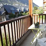 Appartement T3 Pour 6 A Saint-Lary-Soulan Avec Balcon, Casier A Ski, Parking, Ascenseur - Fr-1-457-266
