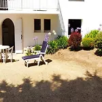 Appartement Cosy, Jardin Prive, 100M De La Plage, Cote De Granit Rose - Fr-1-542-10