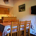 Appartement 3 Pieces/6 Pers Avec Cheminee Et Parking Couvert - Fr-1-241-229