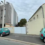 Le Charmant De Rompsay, Familial & Moderne