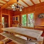 Chalet Renove Pour 10 Avec Jacuzzi, Cheminee Et Wifi Aux Pieds Des Pistes - Fr-1-455-155