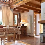 Chalet Cosy 6 Pers. A 100M Des Pistes Avec Garage Ferme Et Parking, Meribel - Fr-1-180-411