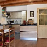 Chalet Meribel, 5 Pieces, 12 Personnes - Fr-1-180-191