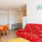 Appartement 3 Pieces Avec Terrasse, 6 Couchages, Piscine Et Parking Prive A 300M De La Plage A Narbonne Plage - Fr-1-229B-125