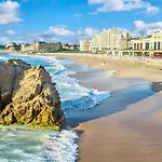 Superbe T2 Renove Avec Balcon Et Parking, A 150M De La Grande Plage De Biarritz - Fr-1-3-517