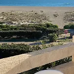 Villa T2 En Front De Mer Avec Parking Prive - Fr-1-81-548