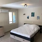 Sigean - Appartement Spacieux En Centre Ville
