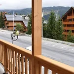 Appartement 3 Pieces Avec Balcon Et Wifi A 150M Des Pistes, 6 Personnes - Meribel - Fr-1-180-155