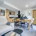 Echo Du Pleney B004