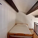 Appartement Mezzanine Pour 4 Pers. Avec Balcon Et Parking, A 400 M De La Mer - Saintes-Maries-De-La-Mer - Fr-1-475-28