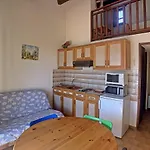 Appartement Mezzanine Pour 4 Pers. Avec Balcon Et Parking, A 400 M De La Mer - Saintes-Maries-De-La-Mer - Fr-1-475-28