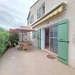 Maison 4 Pers Avec Piscine Et Clim Aux Saintes-Maries-De-La-Mer - Fr-1-475-91