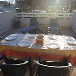 Duplex A 40M De La Plage Avec Garage, Grande Terrasse Et Animaux Acceptes - Fr-1-387-42