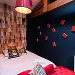 Insolite Alice In Wonderland