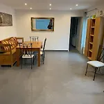 Maison Confortable Pour 10 Personnes Avec Jacuzzi