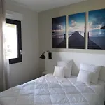 Appartement En Bord De Mer, 2 Chambres, Piscine, Parking, Animaux Admis - Fr-1-194-231