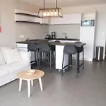 Appartement Luxe 2 Ch, Balcon, Plage, Piscine, Parking - Fr-1-194-230