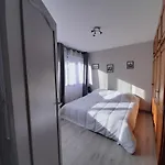 Appartement Confortable En Plein Centre De Saint-Jean-De-Luz, A Deux Pas De La Plage Et Des Commerces - Fr-1-239-586