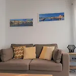 Appartement De Standing Au Coeur De Saint-Jean-De-Luz, A 200M De La Plage - Fr-1-239-595