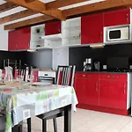 Maison De Vacances A Oleron : Proche Port, Plage, Jardin, Terrasse, Garage - 6 Couchages - Fr-1-246A-62