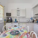 Maison T2 Avec Mezzanine Pour 5 Pers, Proche Ocean, Centre Et Activites - Fr-1-521-153