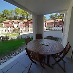 Appartement De Standing Avec Jardin Privatif, Proche Du Lac Et Du Centre, Parking Inclus - Fr-1-239-583
