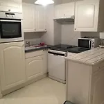 Bel Appartement Avec Balcon Expose Sud Et Parking Proche Plage - Fr-1-482-30