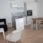 Maison 2 Chambres, Acces Direct Plage, Centre-Ville Des Sables-D'Olonne - Fr-1-197-356